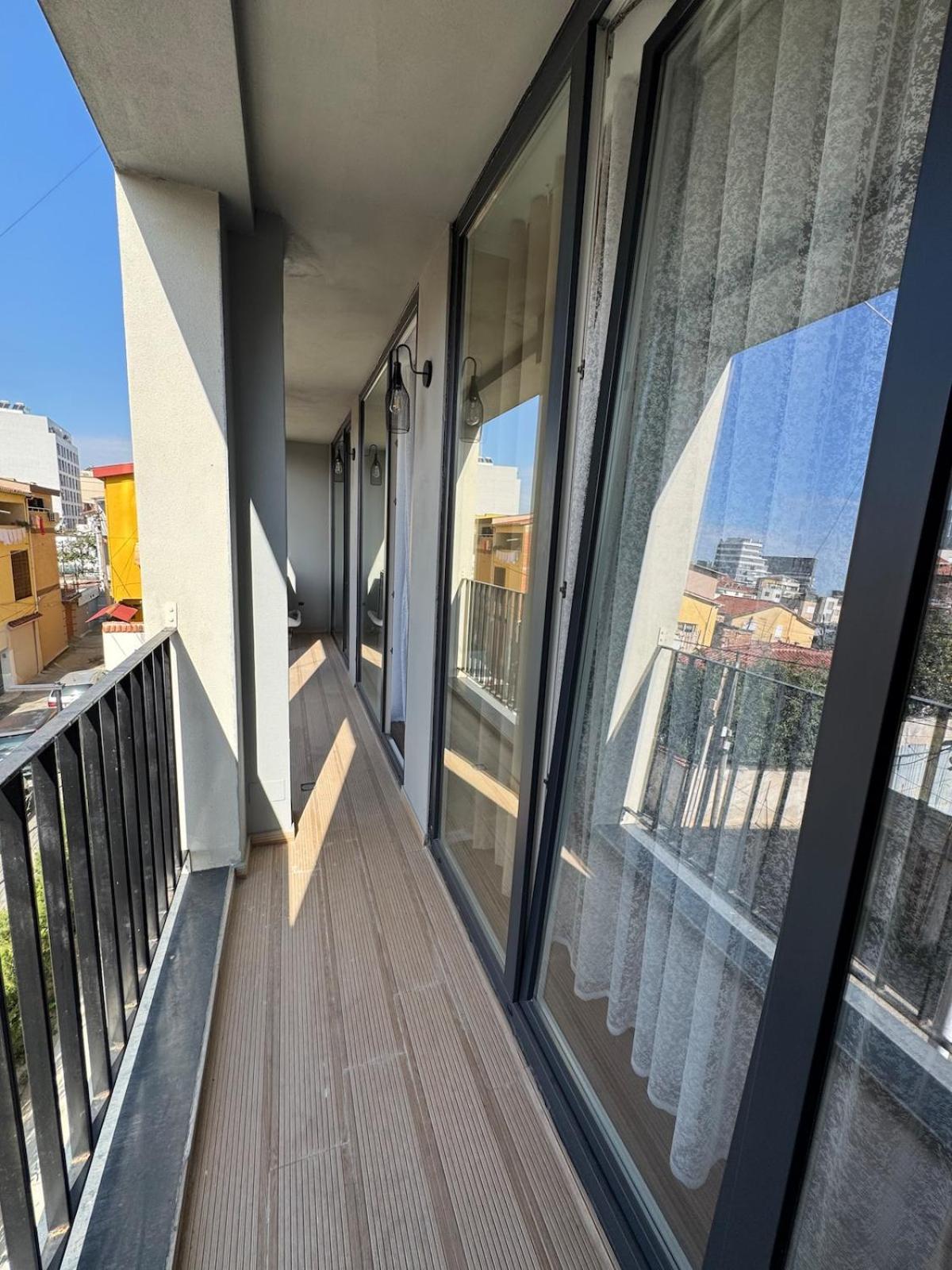 Jona City Center 2 Bedroom Confort Suites And Free Parking Τίρανα Εξωτερικό φωτογραφία