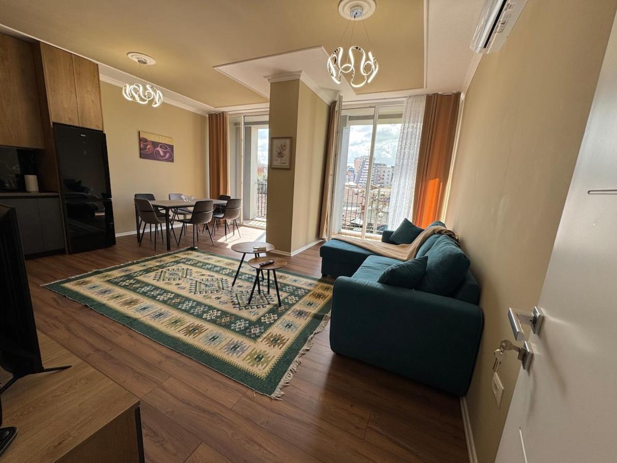 Jona City Center 2 Bedroom Confort Suites And Free Parking Τίρανα Εξωτερικό φωτογραφία
