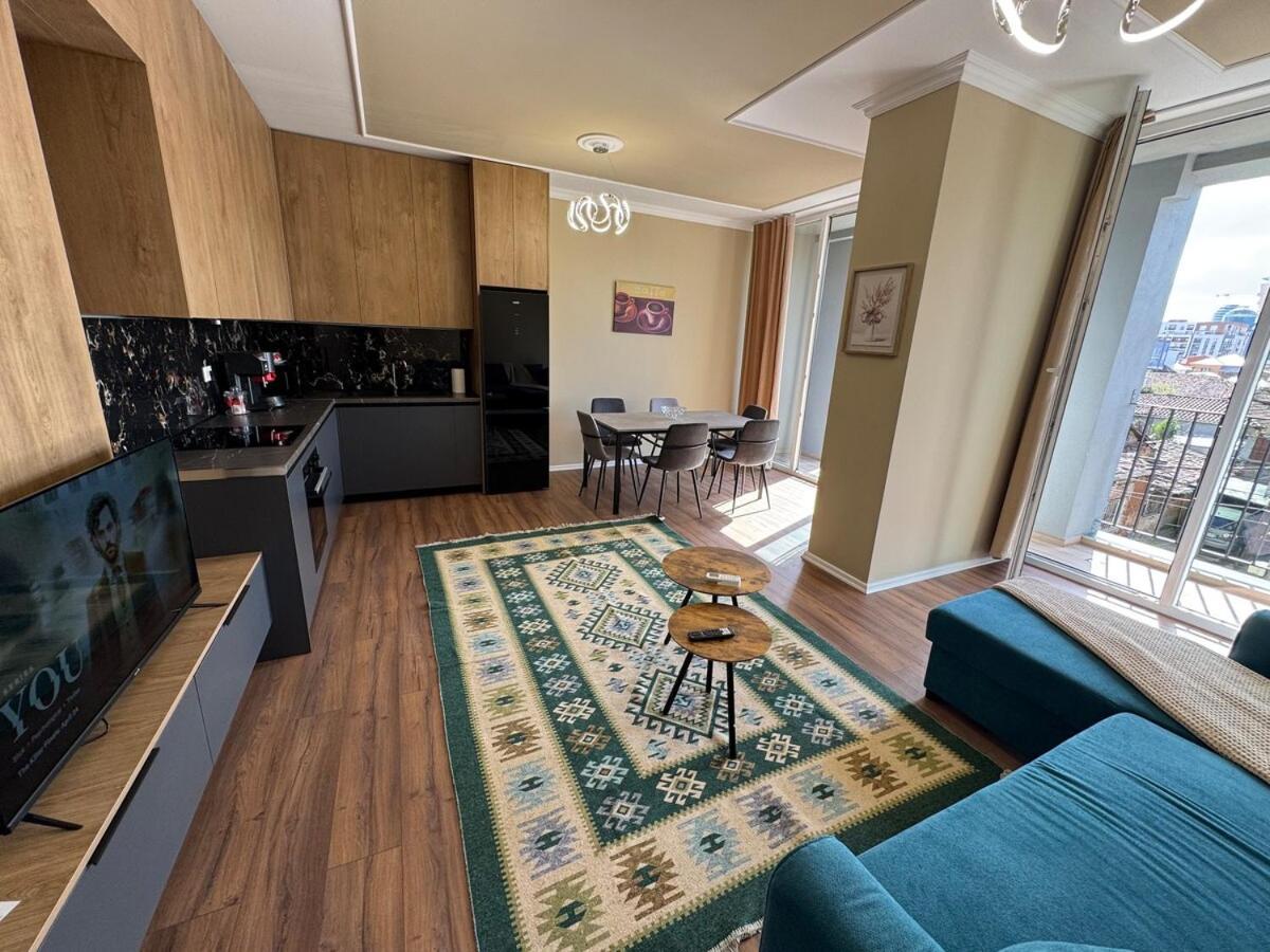 Jona City Center 2 Bedroom Confort Suites And Free Parking Τίρανα Εξωτερικό φωτογραφία